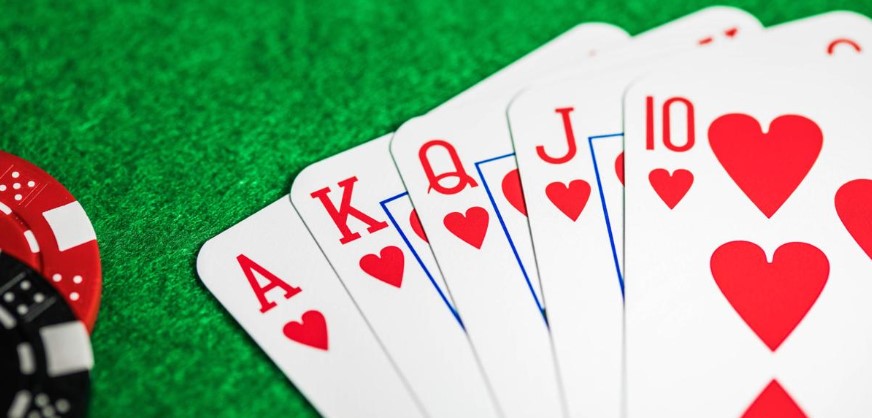 Online Poker Using Mobile App